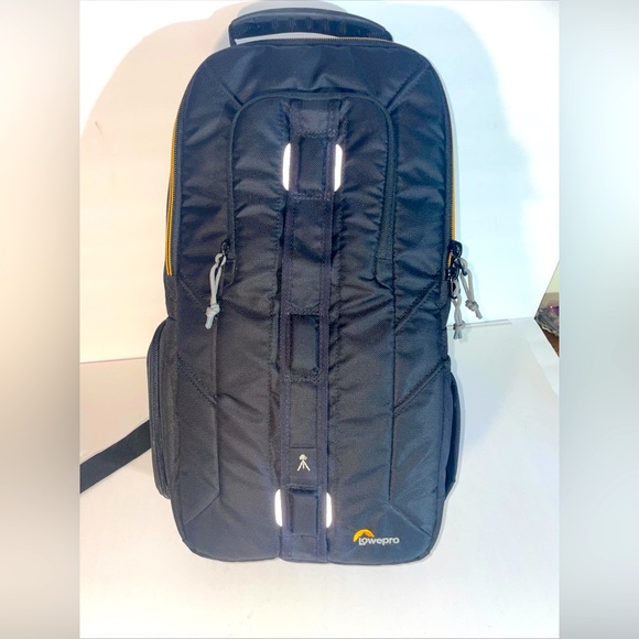 Lowepro LP36899PWW Slingshot Edge 250 AW - Black Clean EUC! - Picture 1 of 7